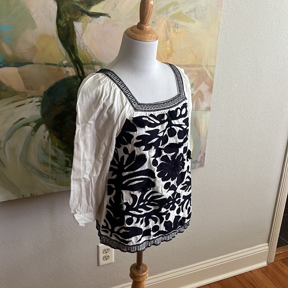 Anthropologie Maeve Liyah Linen Embroidered Blouse Shirt Top Size 0 - Picture 3 of 16